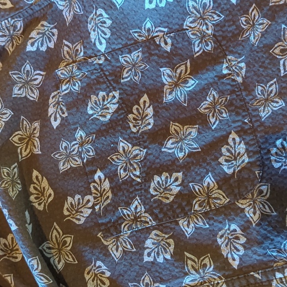 Catalina Short Sleeved Shirt. Sz XL. - Picture 6 of 11